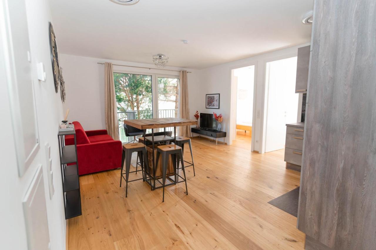 Luxurious Apartment With Big Balcony Near City Center Вена Экстерьер фото
