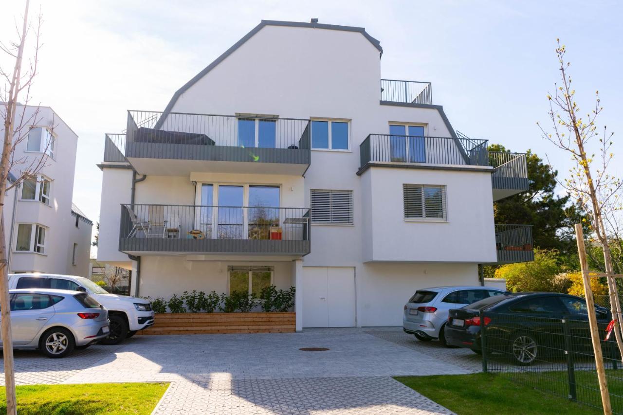 Luxurious Apartment With Big Balcony Near City Center Вена Экстерьер фото