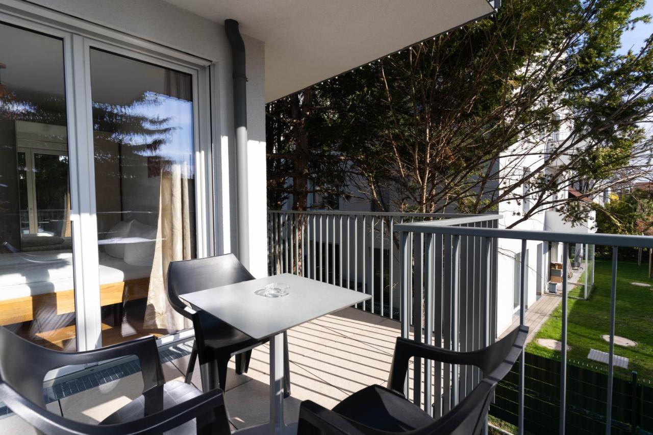 Luxurious Apartment With Big Balcony Near City Center Вена Экстерьер фото