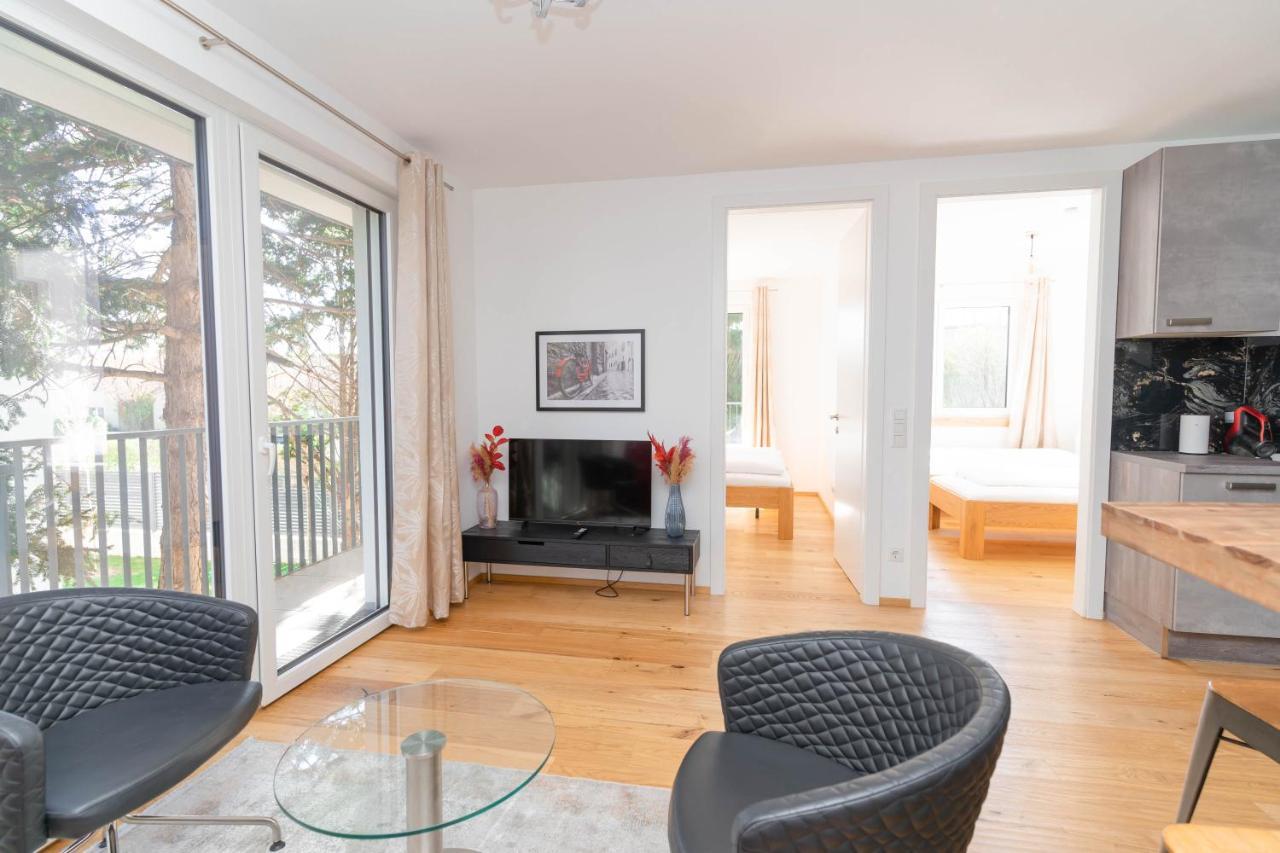 Luxurious Apartment With Big Balcony Near City Center Вена Экстерьер фото