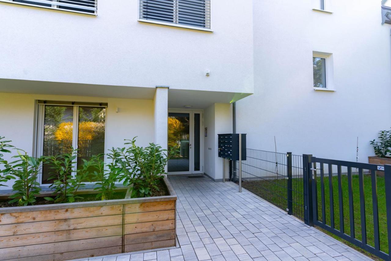 Luxurious Apartment With Big Balcony Near City Center Вена Экстерьер фото